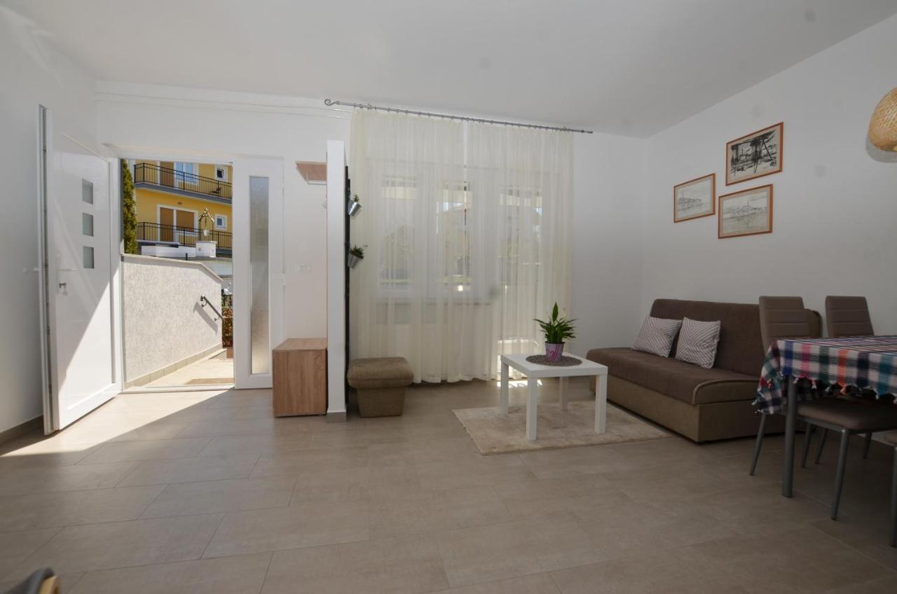 M&N Apartment Ρόβινι Εξωτερικό φωτογραφία